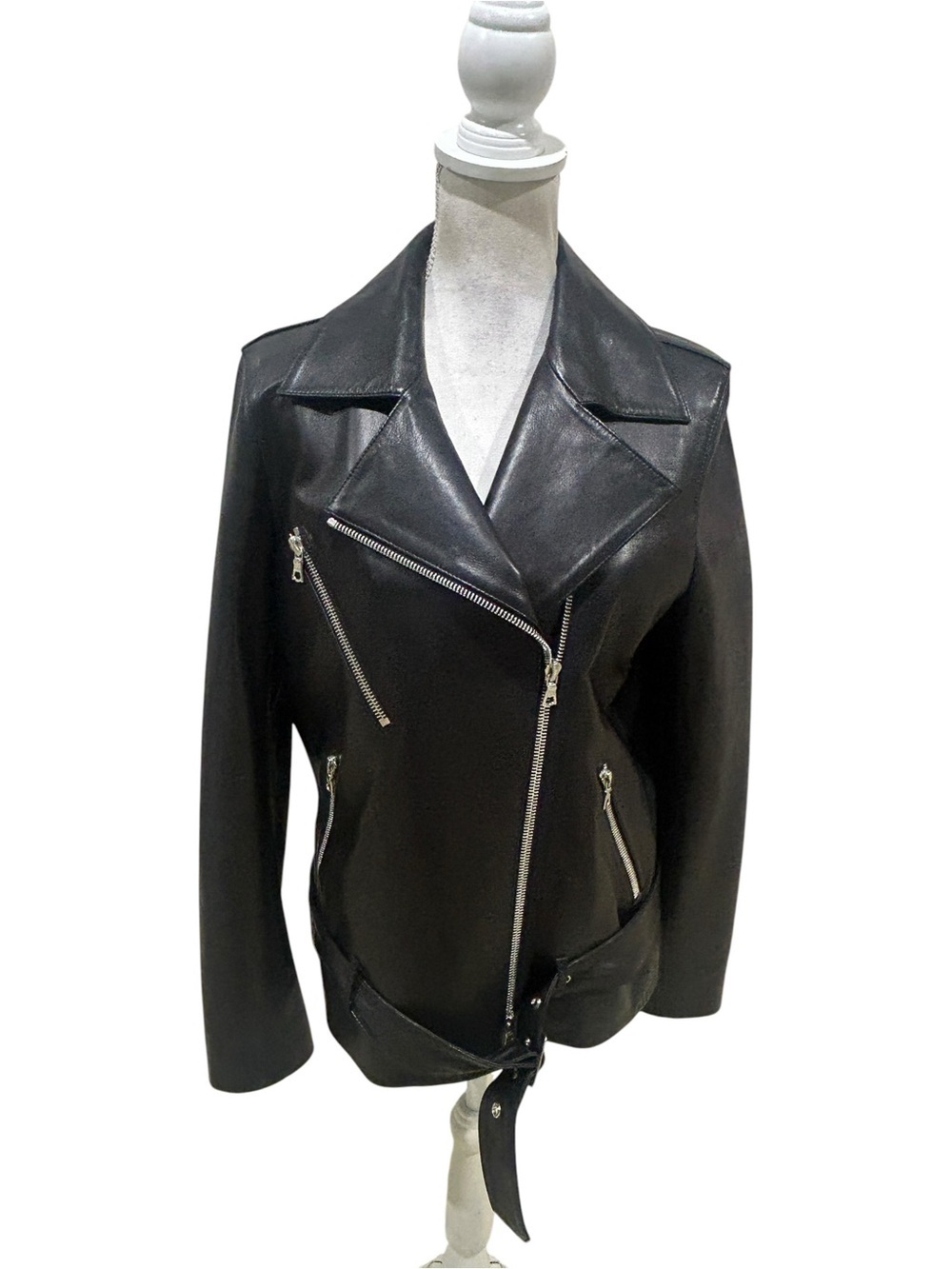 W by Worth Black Leather biker Moto Jacket belt liner zippered pockets size 12